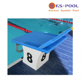 Podium piscina competicion 7 posiciones espacio bocina
